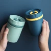 Creative new student breakfast cups, portable hand-held plastic cups, microwave oven-safe sealed soup cups available for wholesale Specification image